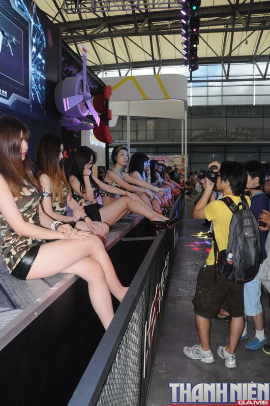 Phóng sự ảnh: showgirl khoe sắc tại ChinaJoy 2014