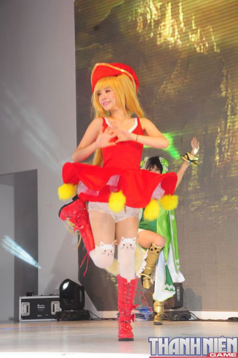 Phóng sự ảnh: showgirl khoe sắc tại ChinaJoy 2014 (P3)