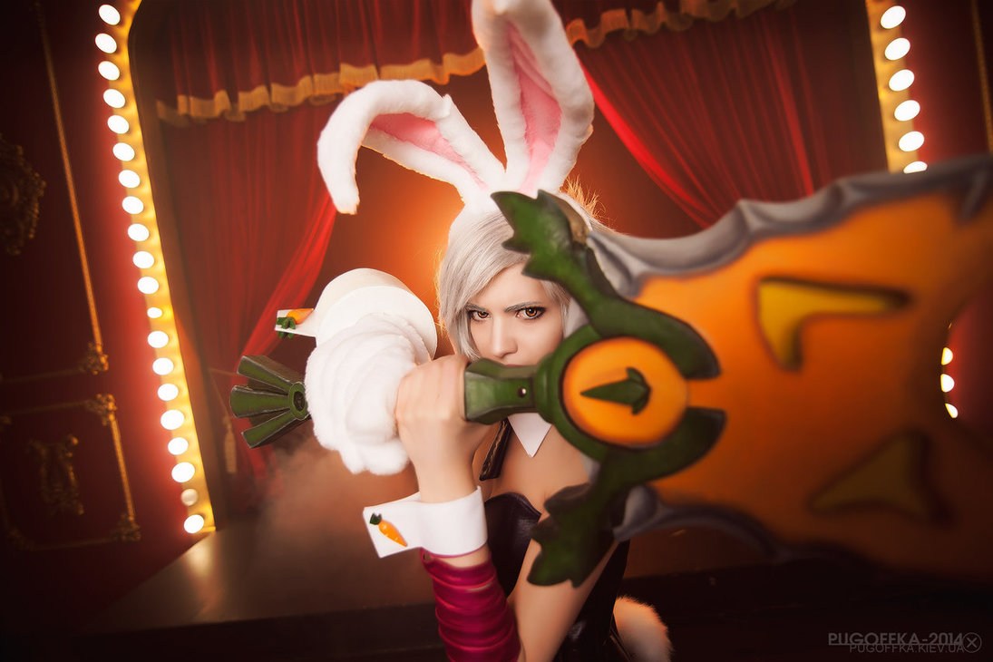 LMHT: Cosplay Riven Thỏ ngọc tuyệt đẹp