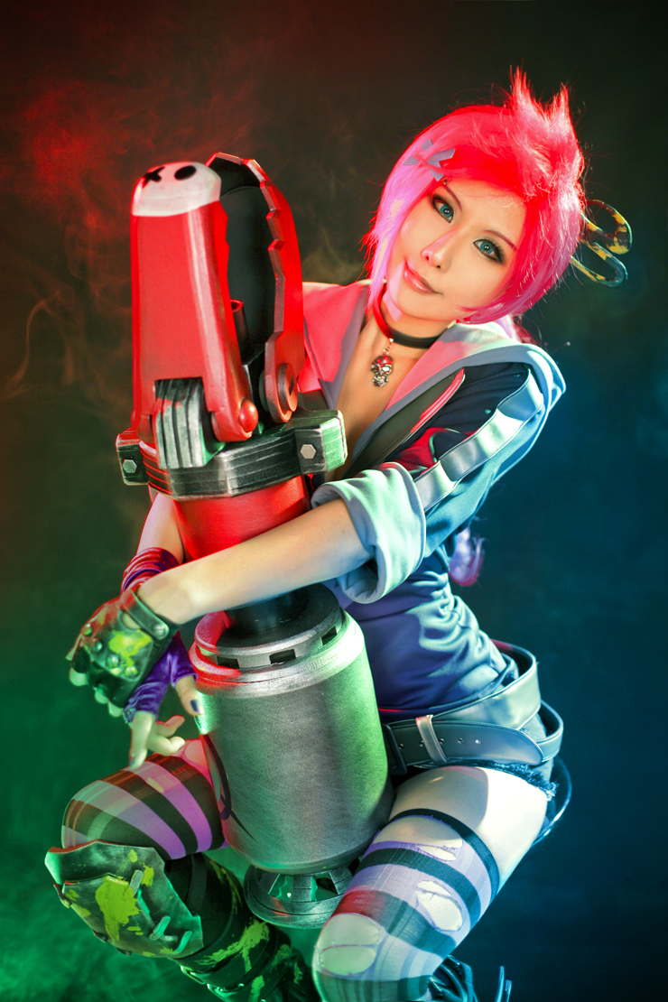 Cosplay LMHT: Tasha hóa thân dũng sĩ diệt zombie Jinx