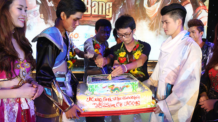 Võ Lâm Chi Mộng tặng phần thưởng khủng cho game thủ Đà Nẵng