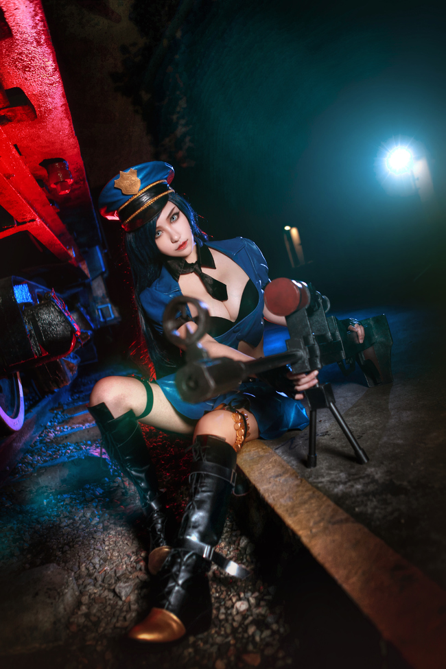 Cosplay LMHT: Vẻ lạnh lùng của nữ cảnh sát trưởng Caitlyn