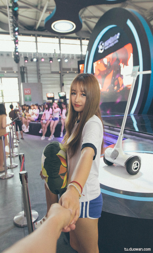 Dễ thương bộ ảnh ‘Theo em đi khắp ChinaJoy 2015’