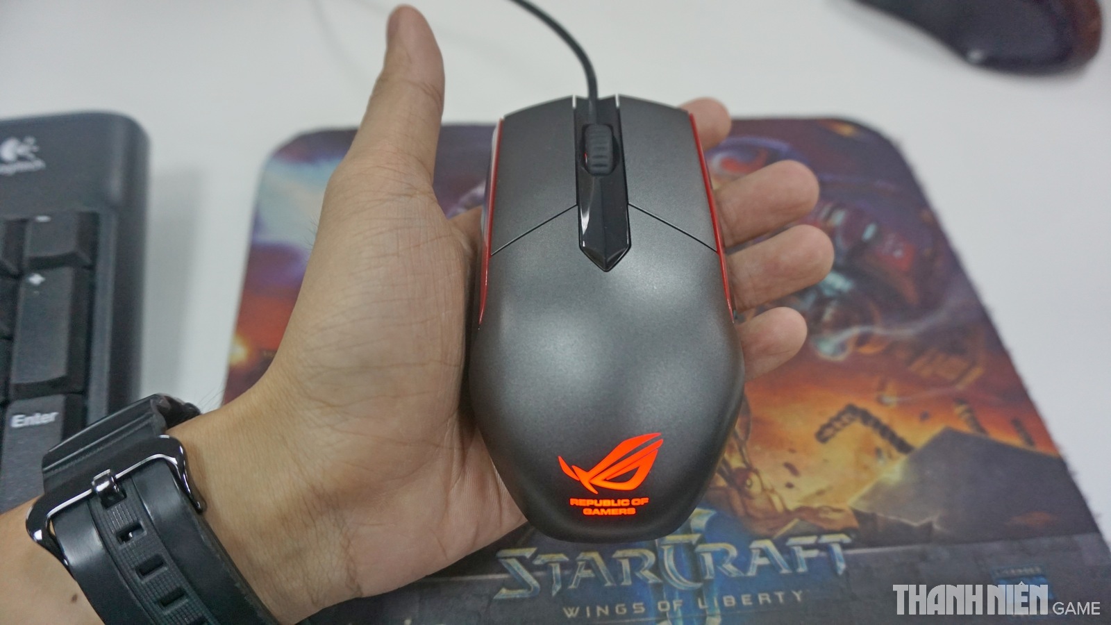 Đánh giá chuột chơi game ASUS ROG Sica - Đoản đao sắc bén