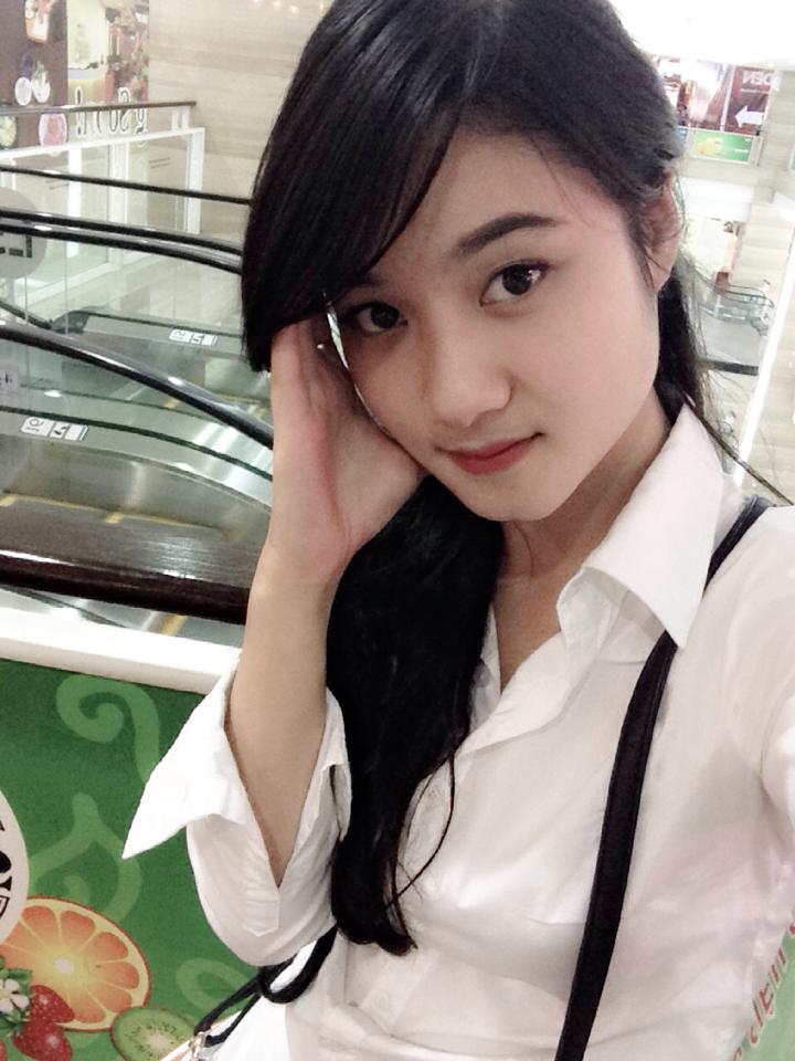 Hình ảnh nữ game thủ Miss Củ hành 2014