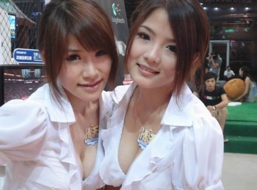 Đào Tử và Mao Mao - showgirl ChinaJoy