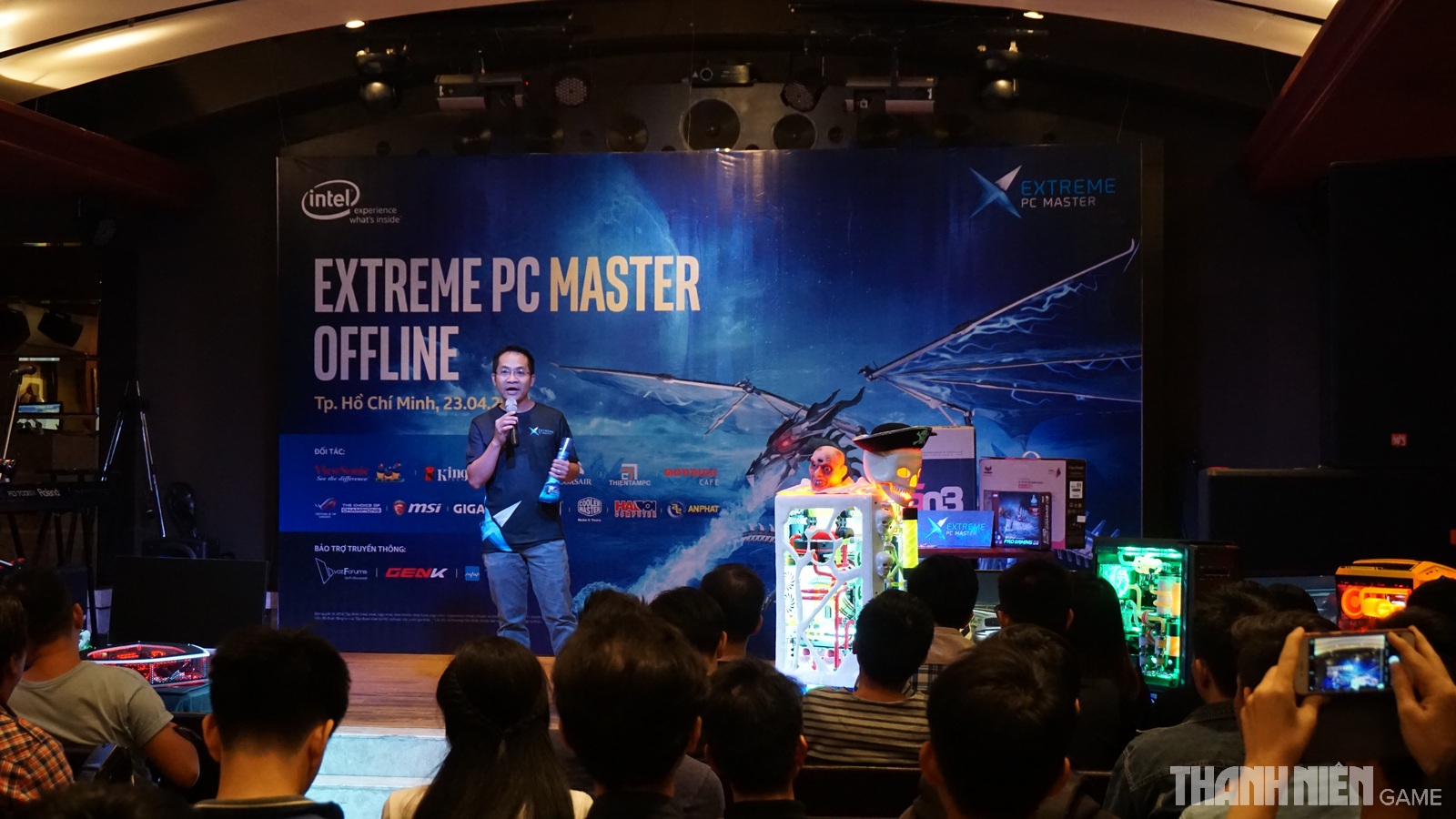 Tập tành làm modder cùng Intel Extreme PC Master