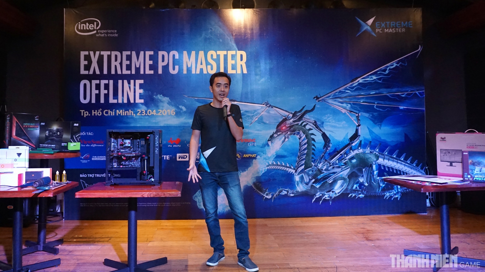 Tập tành làm modder cùng Intel Extreme PC Master