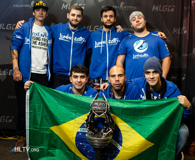 Hành trình từ 'khu ổ chuột' tới nhà vô địch của những tuyển thủ CS:GO Brazil