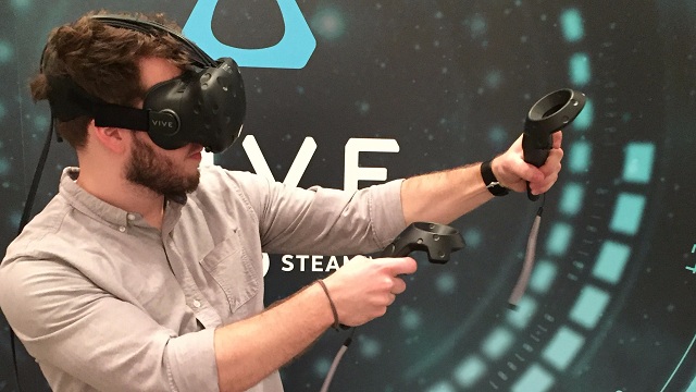 Oculus rift và HTC Vive khó cạnh tranh tại thị trường Việt