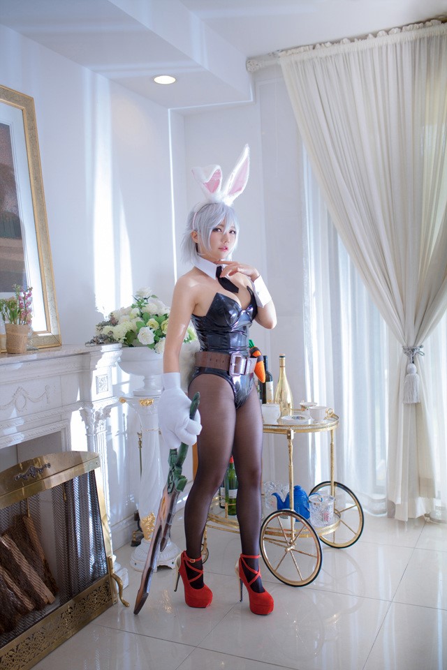 LMHT: cosplay Riven Thỏ Ngọc