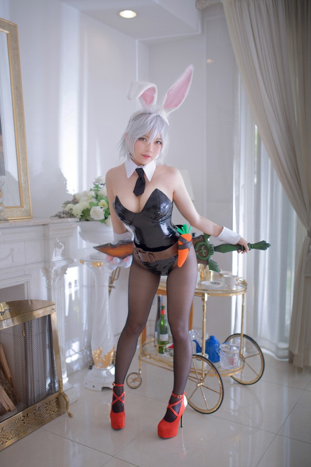 LMHT: cosplay Riven Thỏ Ngọc