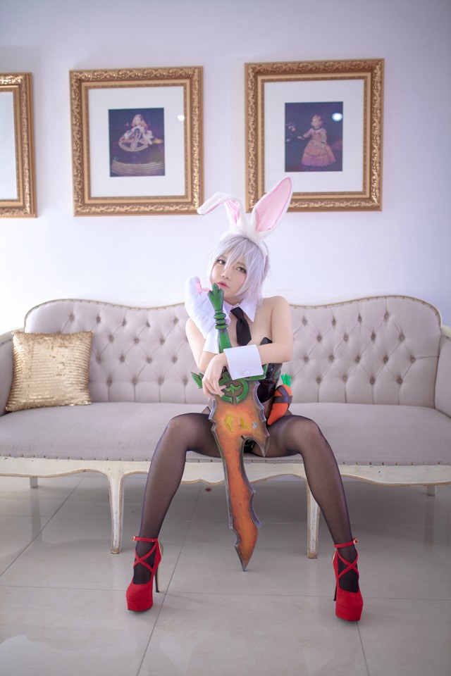 LMHT: cosplay Riven Thỏ Ngọc