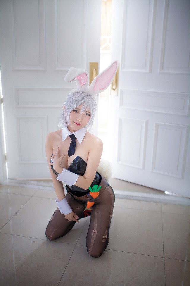 LMHT: cosplay Riven Thỏ Ngọc