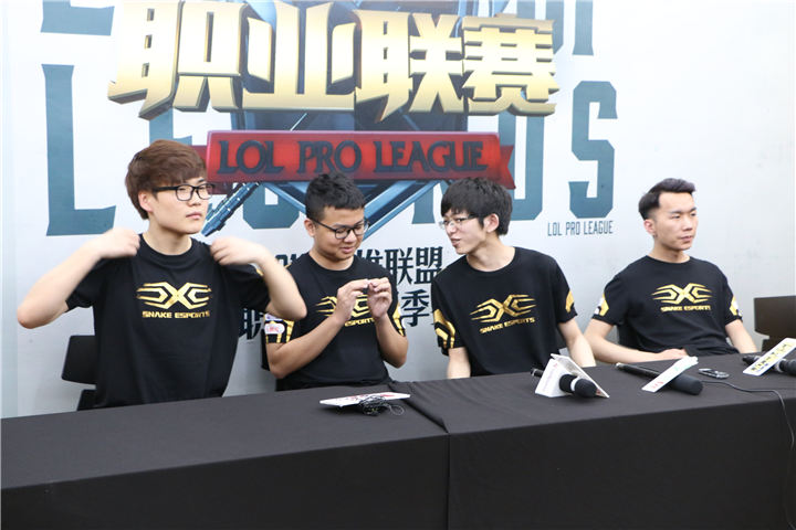 Snake eSports lấn sân sang Overwatch