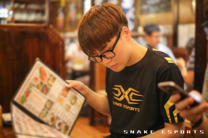 LMHT: SofM và đồng đội tại Snake eSports