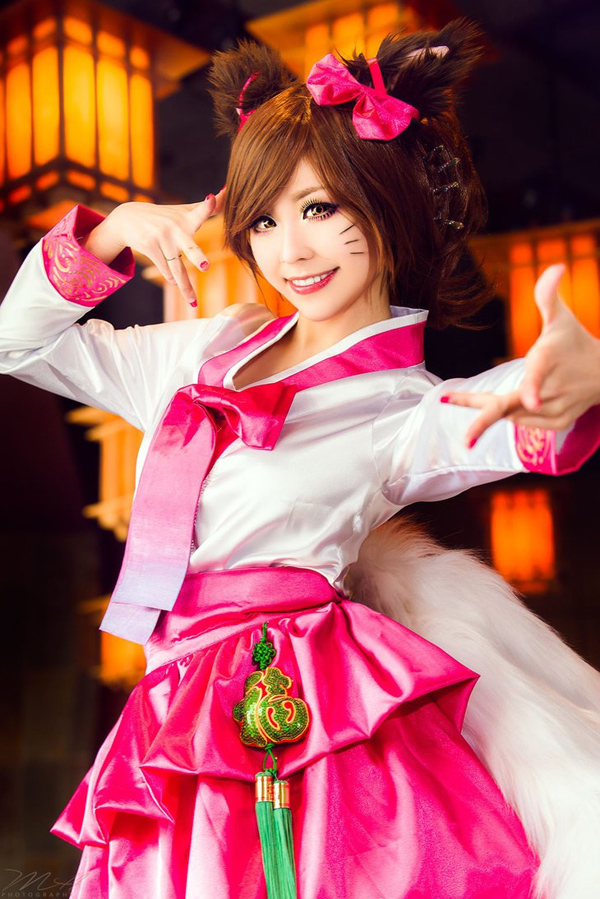 Mất hồn khi ngắm cosplay SNSD Ahri của Xty Kim