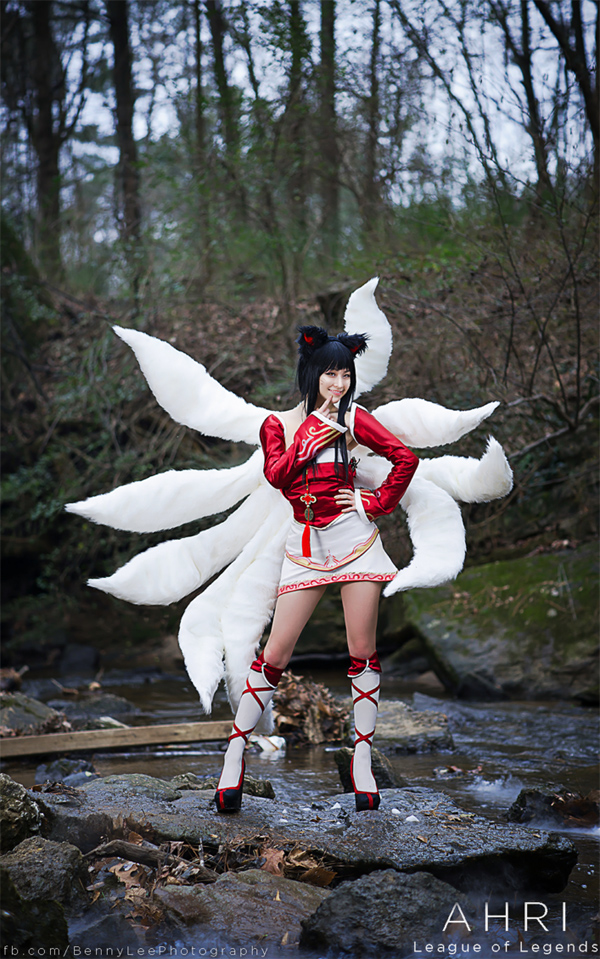 Mất hồn khi ngắm cosplay SNSD Ahri của Xty Kim