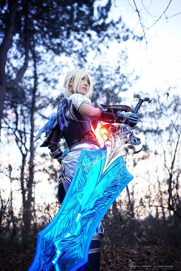 Phát hờn với cosplay Riven Quán Quân của Cygnus