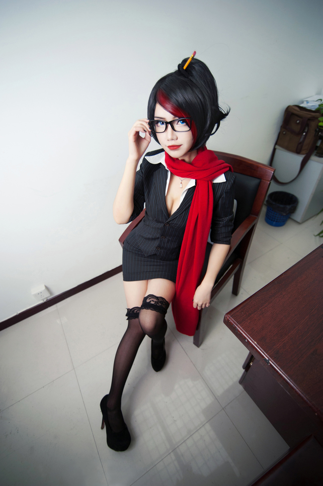 Rung rinh trước loạt ảnh cosplay Cô Giáo Fiora cực đáng yêu