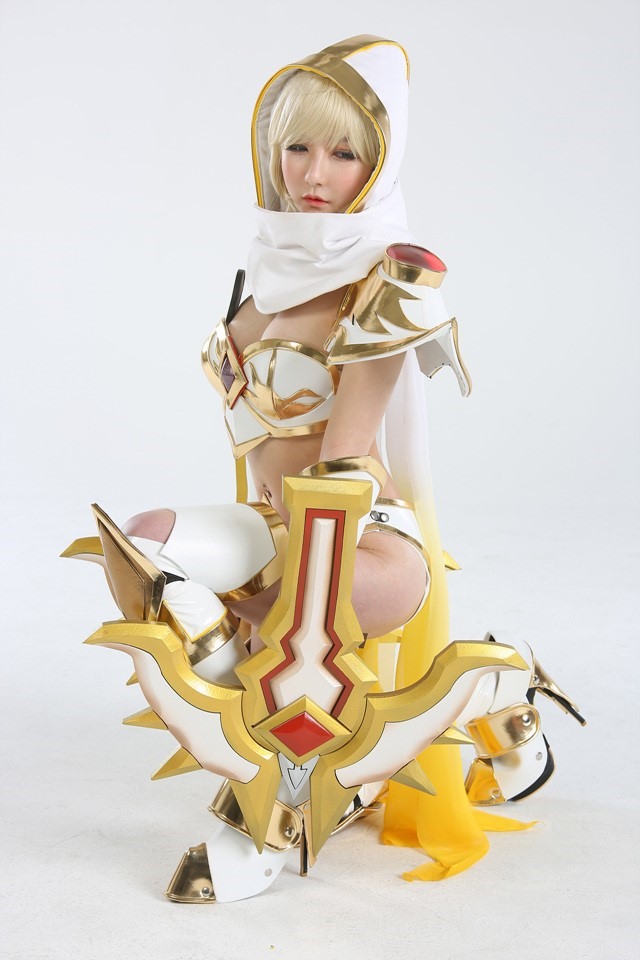 Cosplay Dragon Heart