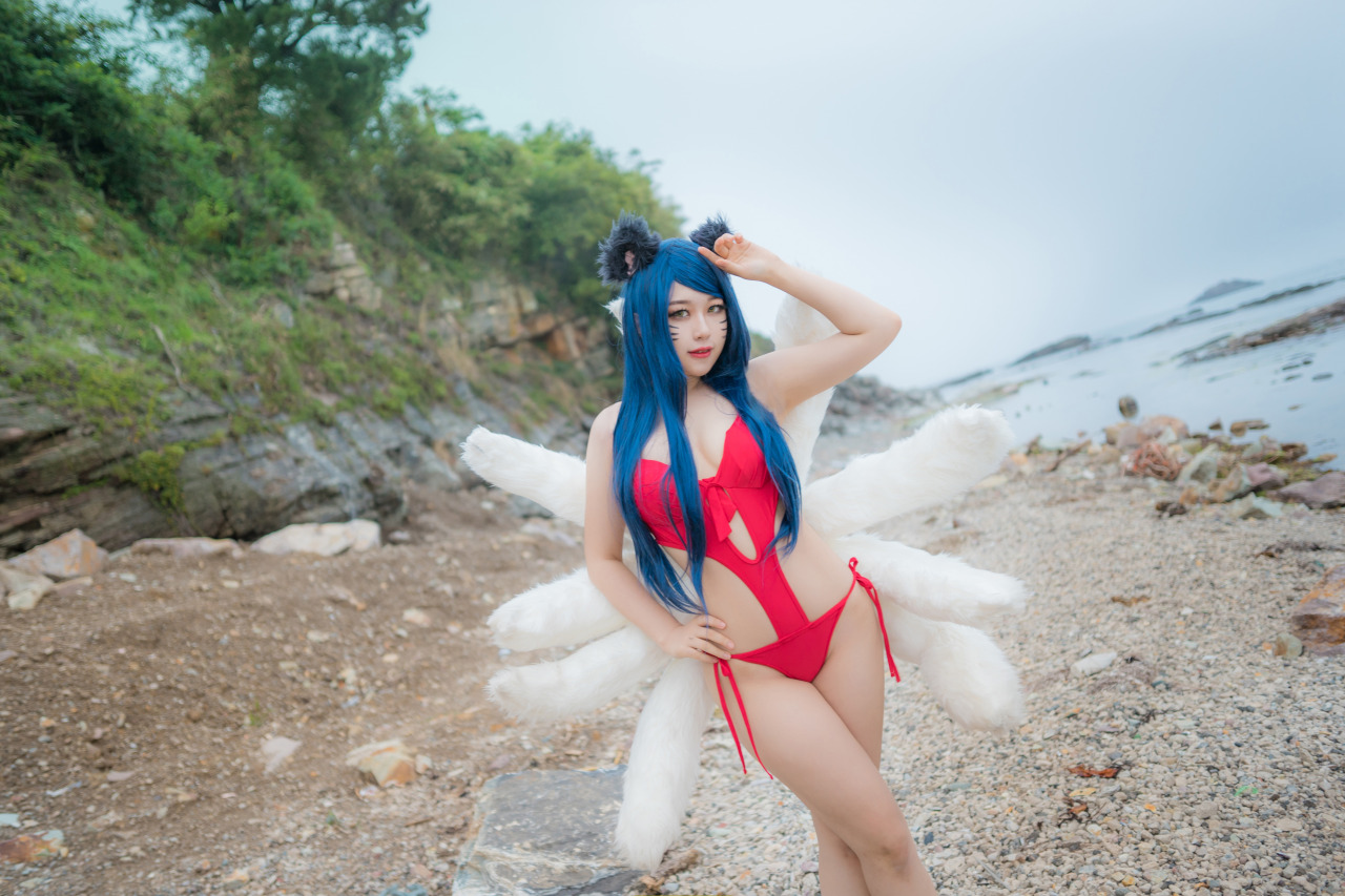 Cosplay Ahri Tiệc Bể Bơi siêu gợi cảm của Akhee