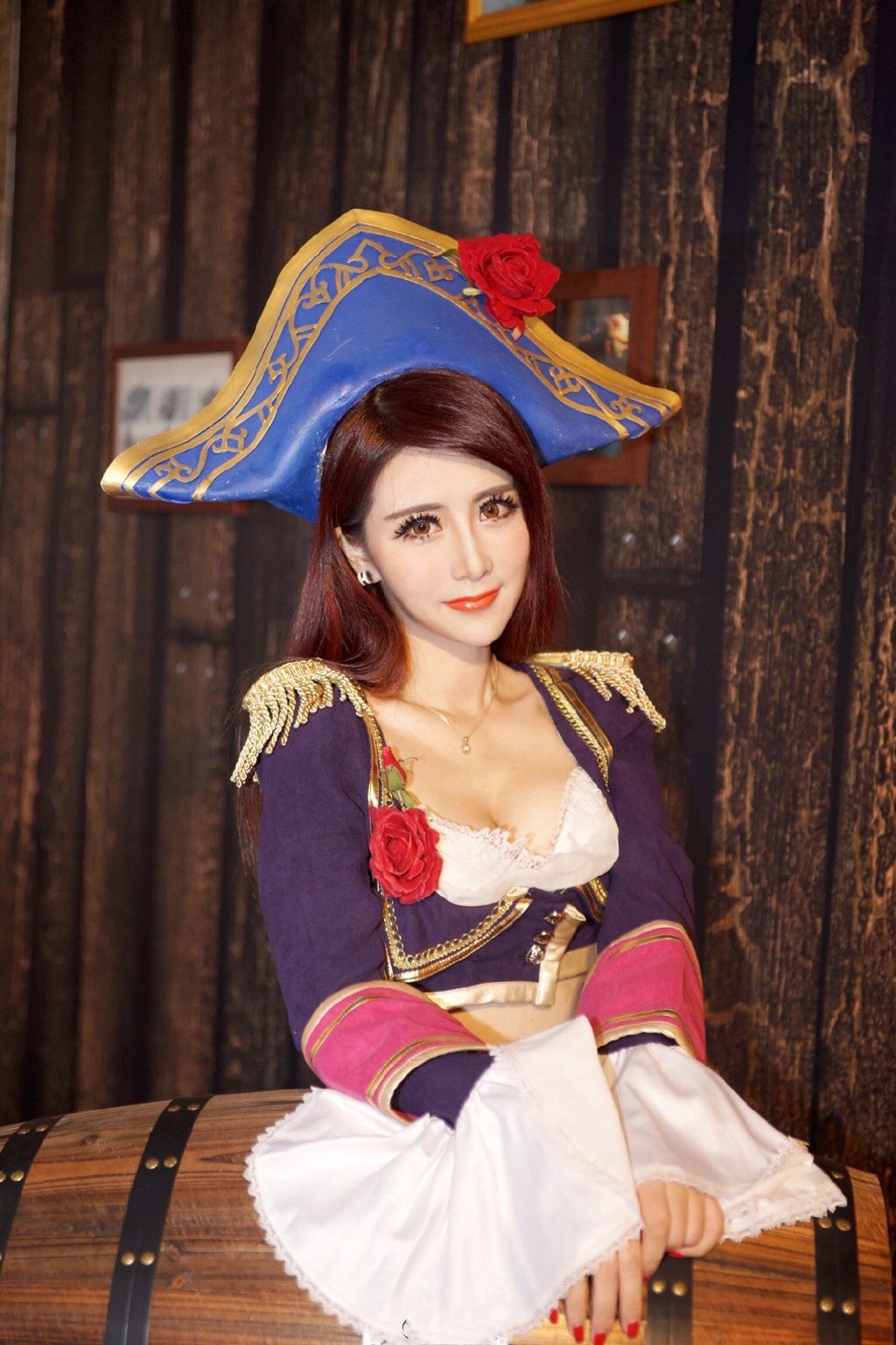 Tuyển tập cosplay Liên Minh Huyền Thoại cực dễ thương của Vivi