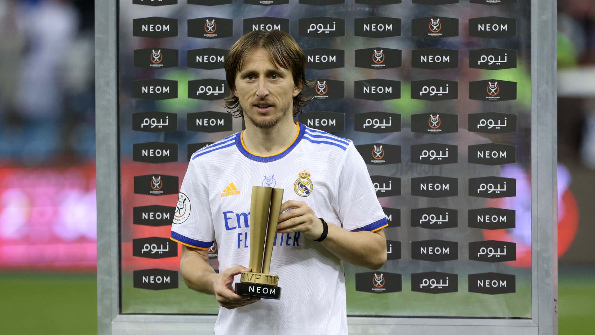 Chủ tịch Real Madrid khẳng định Luka Modric xứng đáng đoạt Quả bóng vàng  như Messi