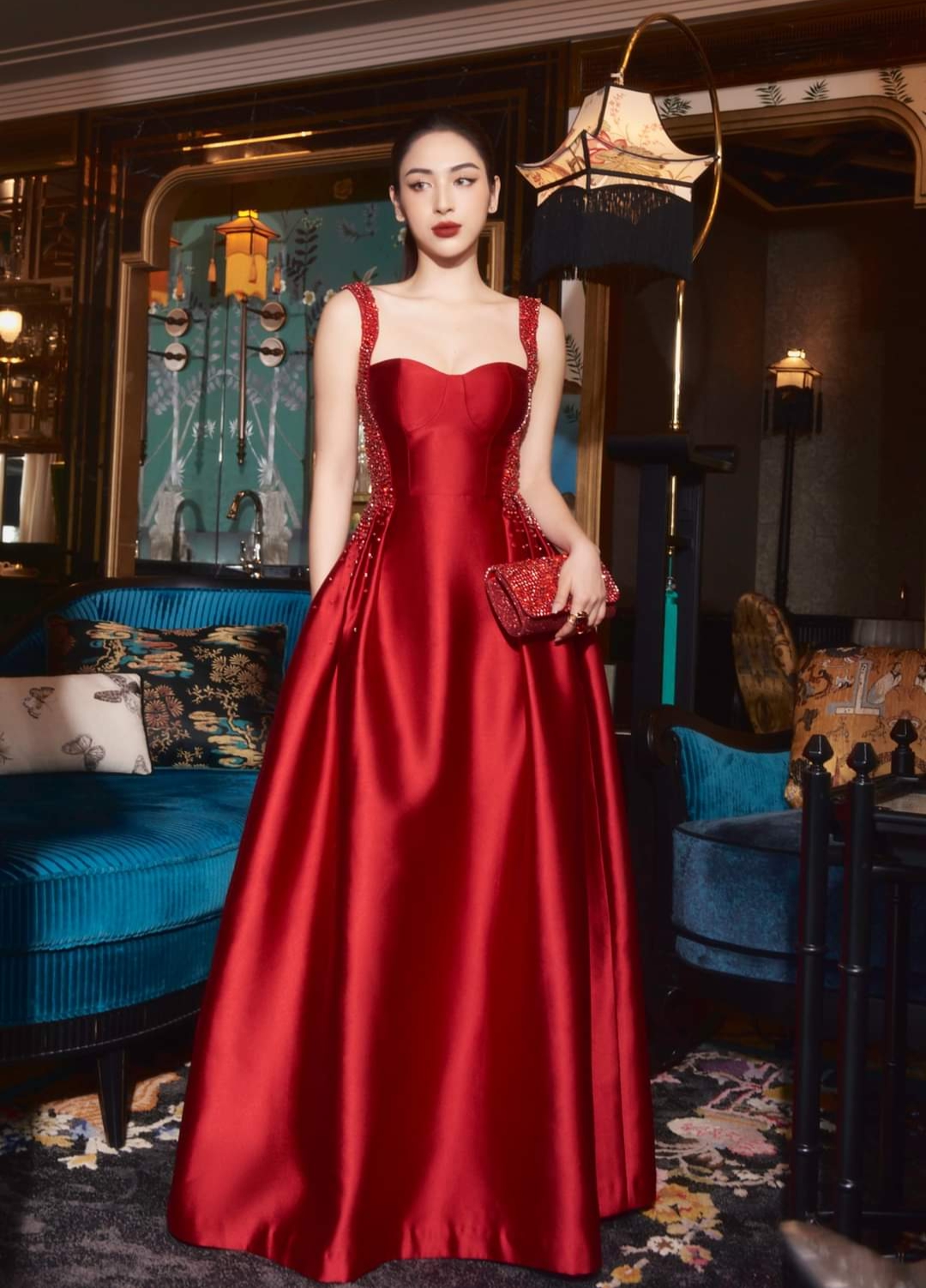Đầm dạ hội đỏ, váy cưới, đầm đi tiệc thiết kế cổ chữ V sang trọng CVXT -  maxi.vn