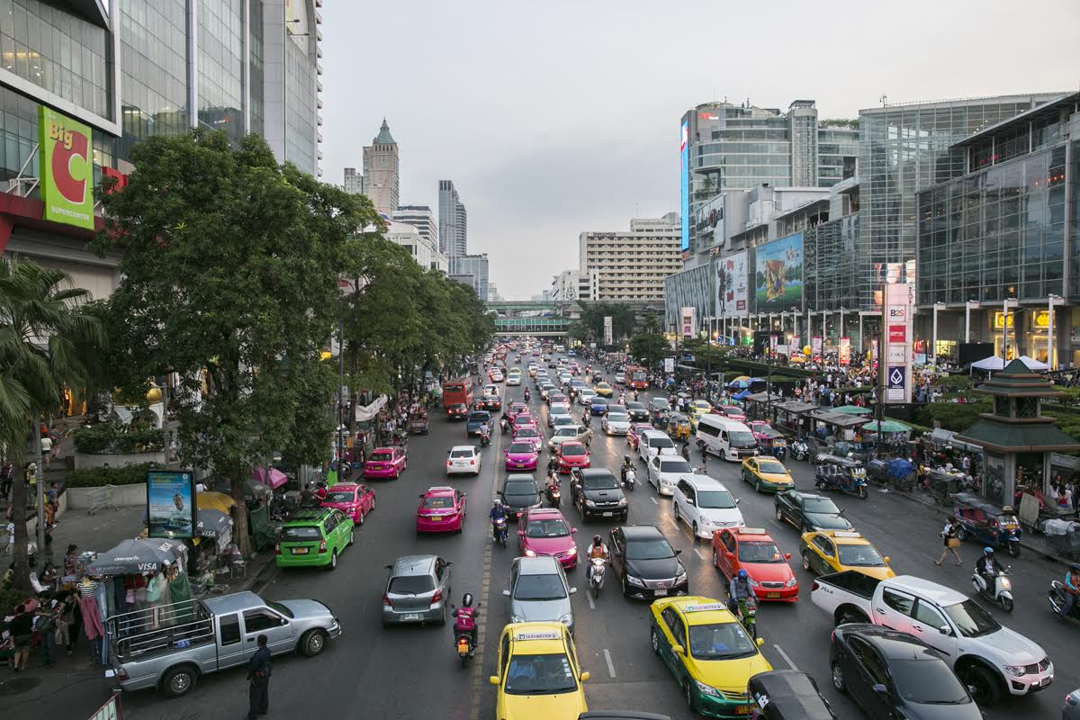 Đường phố tại Thái Lan - Ảnh: Lam Yên