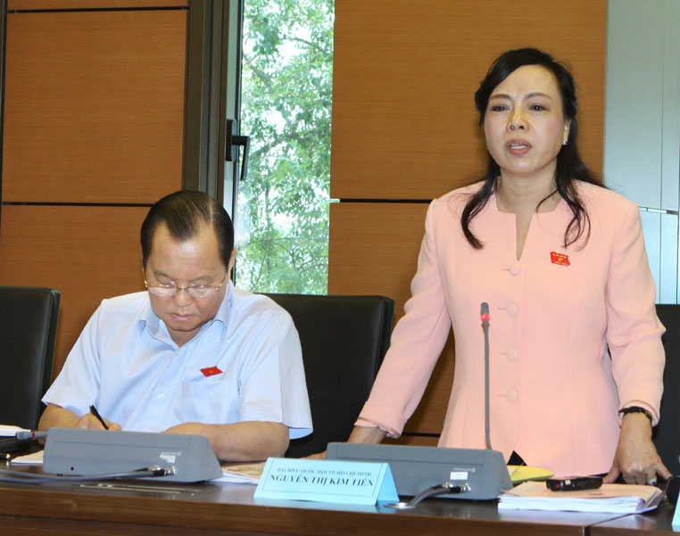 Bộ trưởng Bộ Y tế Nguyễn Thị Kim Tiến đề nghị giảm chi hội họp, đi nước ngoài không cần thiết... - Ảnh: TTXVN