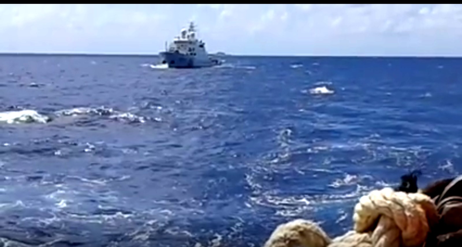 Tàu Hải cảnh Trung Quốc đuổi theo tàu Hải Đăng 05