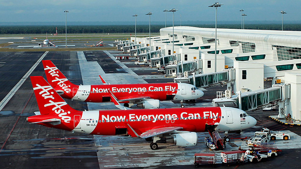 Những bất đồng đang trì hoãn kế hoạch này cho thấy ASEAN khó có thể thiết lập các tiêu chuẩn an toàn hàng không chung - Ảnh: Reuters