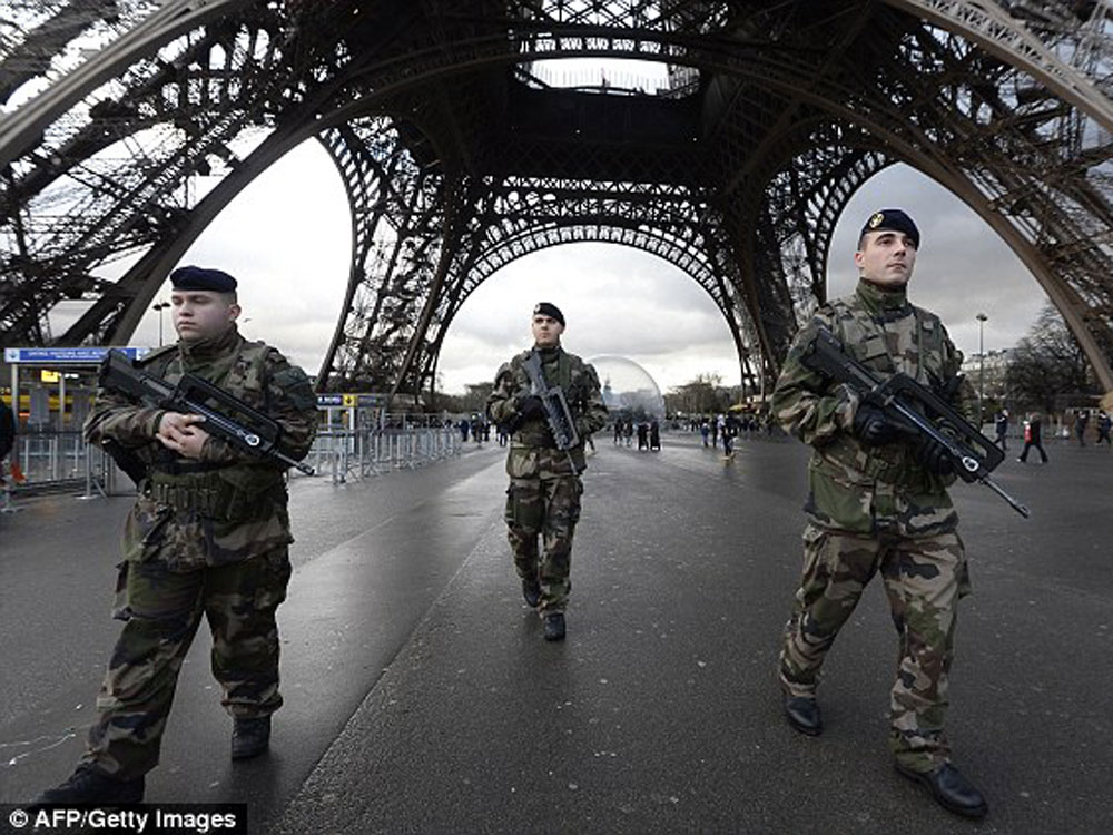 Nước Pháp vẫn cảnh giác cao độ sau vụ tấn công khủng bố ở Paris - Ảnh: AFP