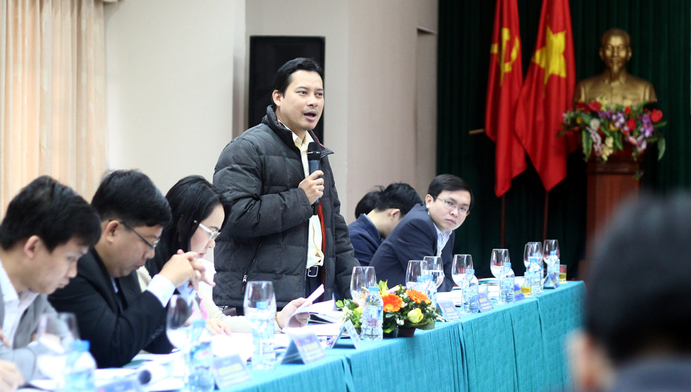 Đại biểu đóng góp ý kiến thảo luận tại hội nghị Ban Thường vụ T.Ư Đoàn - Ảnh: Phan Mai Ka