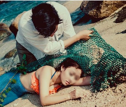 Hình ảnh từ bộ ảnh cưới bị sử dụng để minh họa cho bản tin về “nàng tiên cá” - Ảnh chụp màn hình