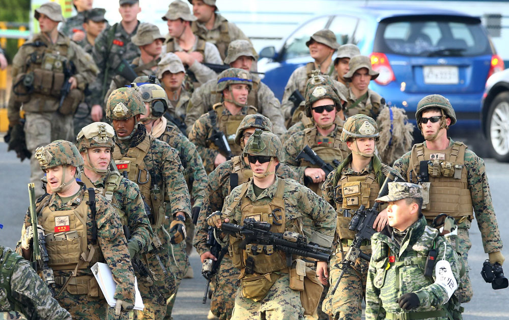 Binh sĩ Mỹ chuẩn bị tham gia tập trận chung với Hàn Quốc ngày 7.3 - Ảnh: AFP
