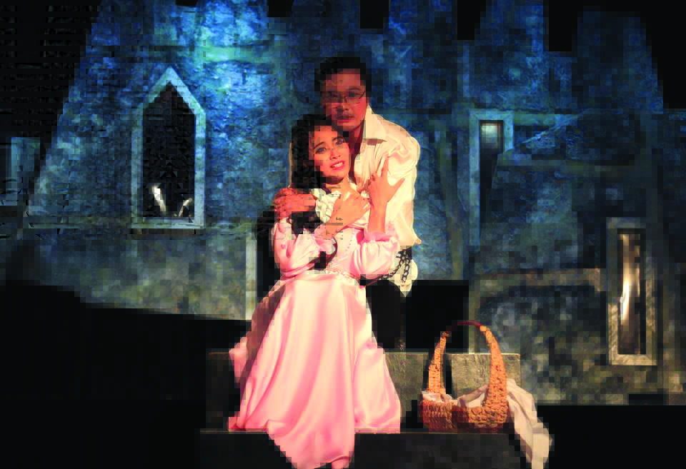 Cảnh trong vở diễn 'Hamlet' của Nhà hát kịch Việt Nam - Ảnh: NHCC 