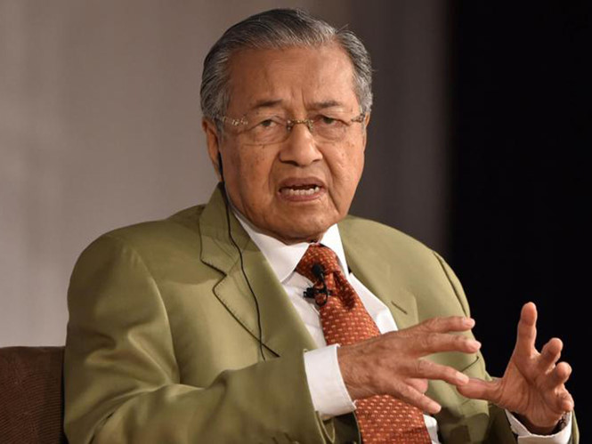 Cựu thủ tướng Malaysia, Mahathir Mohamad - Ảnh: AFP