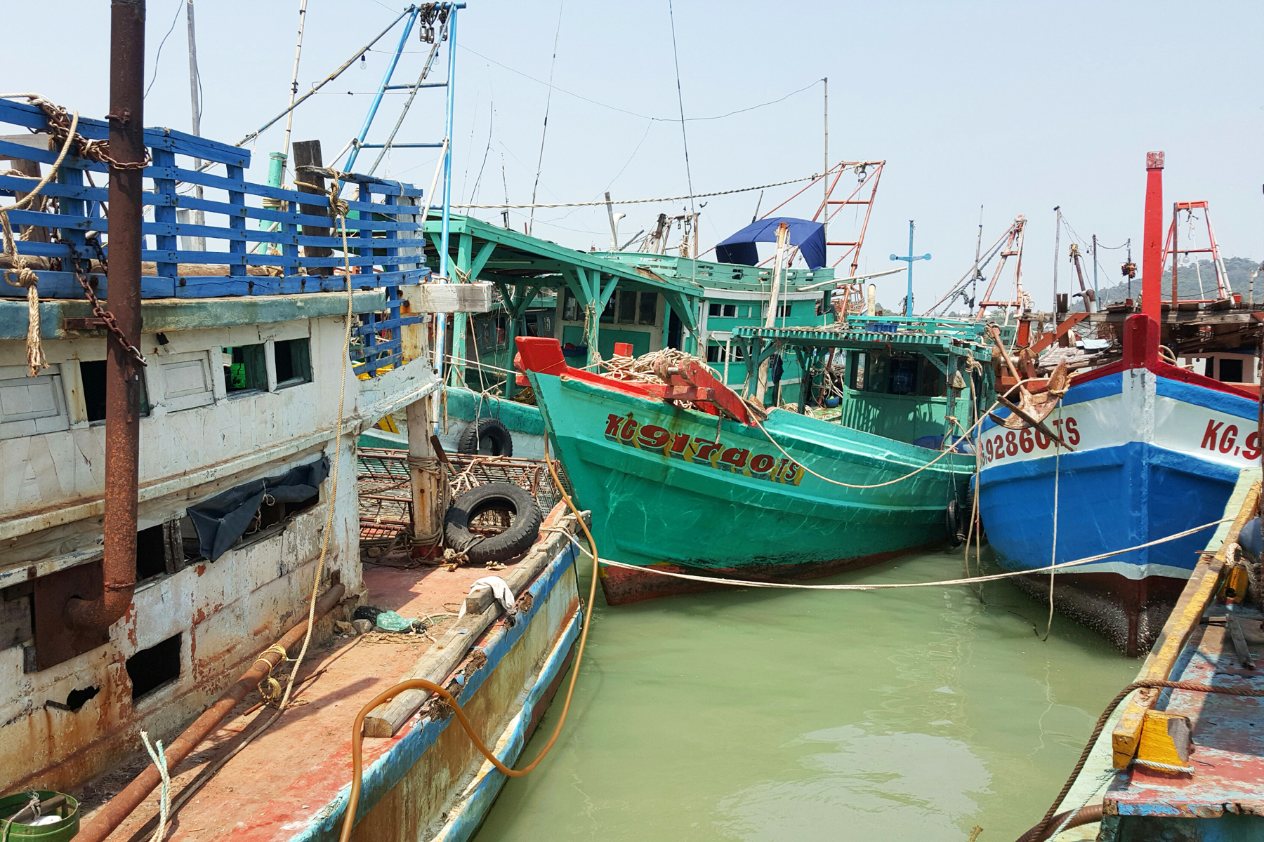 Các tàu cá Việt Nam bị giữ tại Songkhla - Ảnh: Lam Yên