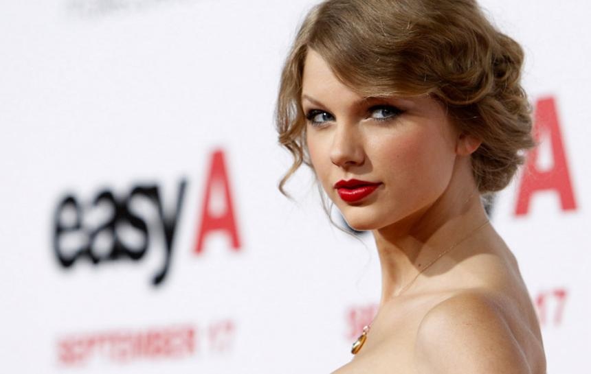 Ngoài hát, Taylor Swift còn có khả năng đọc rap điêu luyện - Ảnh: Reuters