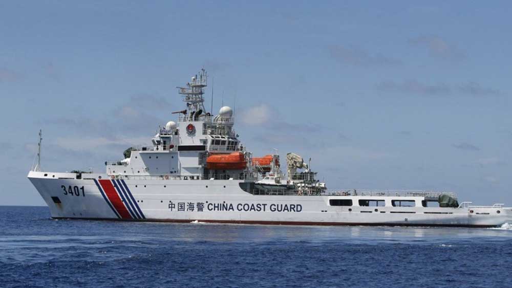 Tàu hải cảnh Trung Quốc thường có hành động gây bất ổn ở Biển Đông - Ảnh: Reuters