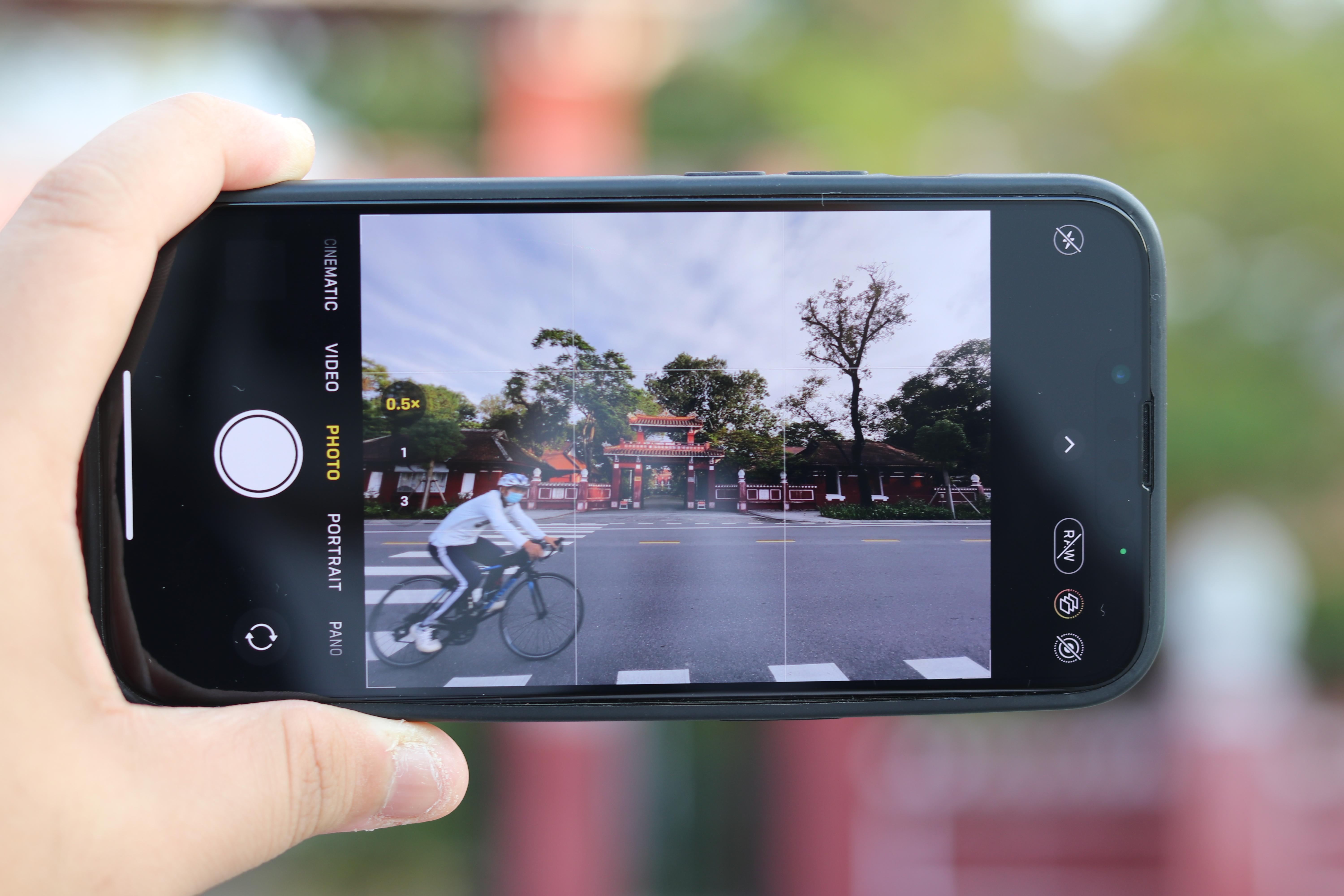 Đánh giá chi tiết trải nghiệm chụp ảnh bằng iPhone 13 Pro