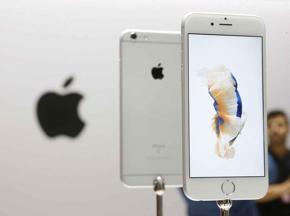 iPhone 6S và 6S Plus được giới thiệu đầu tiên tại sự kiện San Francisco (Mỹ) - Ảnh: Reuters