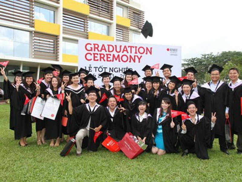 Sinh viên Trường đại học RMIT (Úc) trong lễ tốt nghiệp