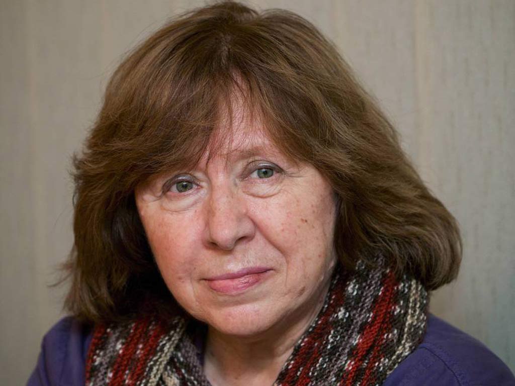 Nữ văn sĩ Belarus được Nobel Văn học 2015, bà Svetlana Alexievich bị truyền thông Nga lên án vì có những lời phát biểu gây sốc về nước Nga và Liên Xô - Ảnh: AFP