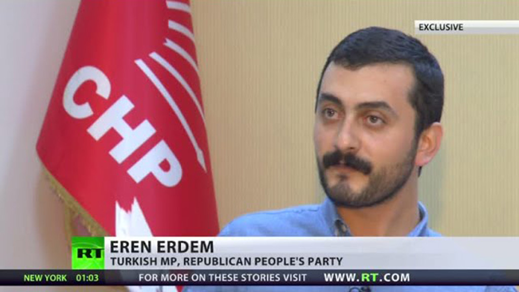 Ông Eren Erdem trả lời phỏng vấn đài RT (Nga) ngày 14.12.2015