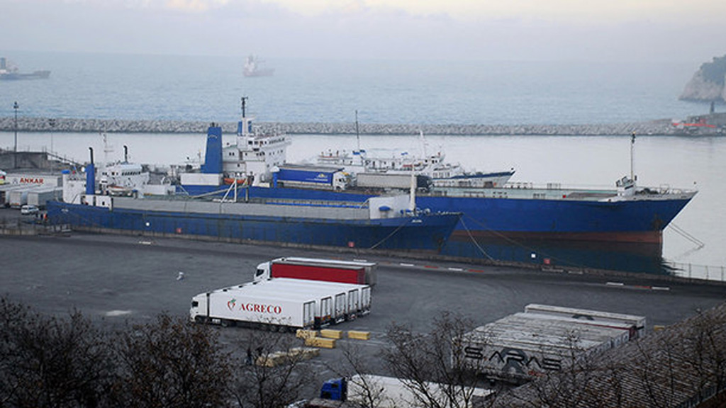 Tàu Nga tại cảng Zonguldak, Thổ Nhĩ Kỳ ngày 9.12.2015 - Ảnh chụp màn hình DailySabah
