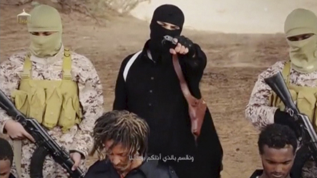 IS được cho đã hành quyết 420 thành viên của chúng, chiếm 1/5 trong tổng số nạn nhân bị tổ chức khủng bố này hành hình - Ảnh: Reuters TV