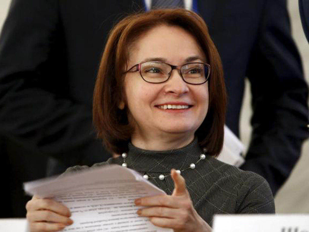 Nữ thống đốc Ngân hàng trung ương Nga Elvira Nabiullina dự hội nghị Hiệp hội ngân hàng Nga ở Moscow hôm 7.4 - Ảnh: Reuters